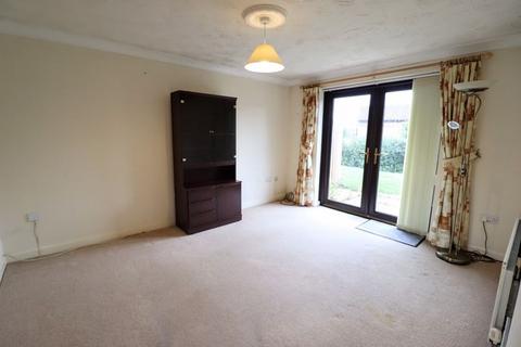 2 bedroom bungalow for sale, Epsom Grove, Bletchley, Milton Keynes