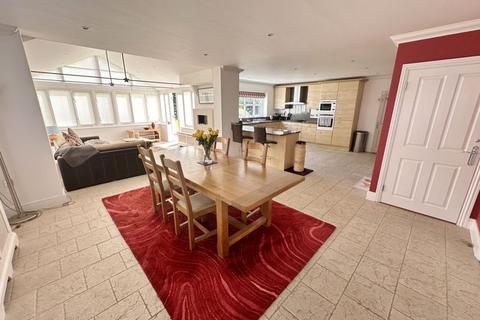 undefined, Orsett Village