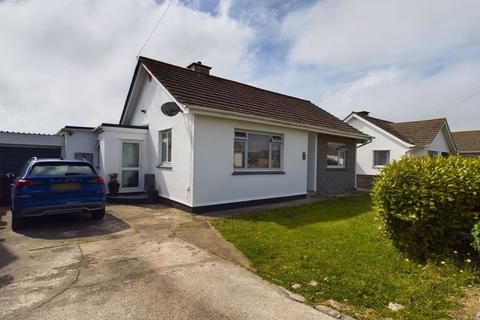 2 bedroom detached bungalow for sale, Westborne Road, Camborne - Detached bungalow in popular residential area