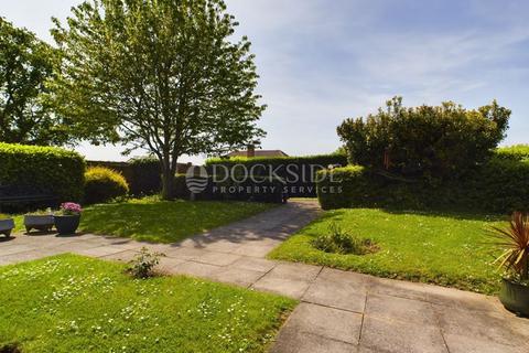 2 bedroom apartment for sale, Flack Gardens, Rochester
