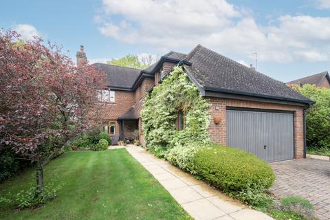 4 bedroom detached house for sale, Steeres Hill, Horsham, West Sussex