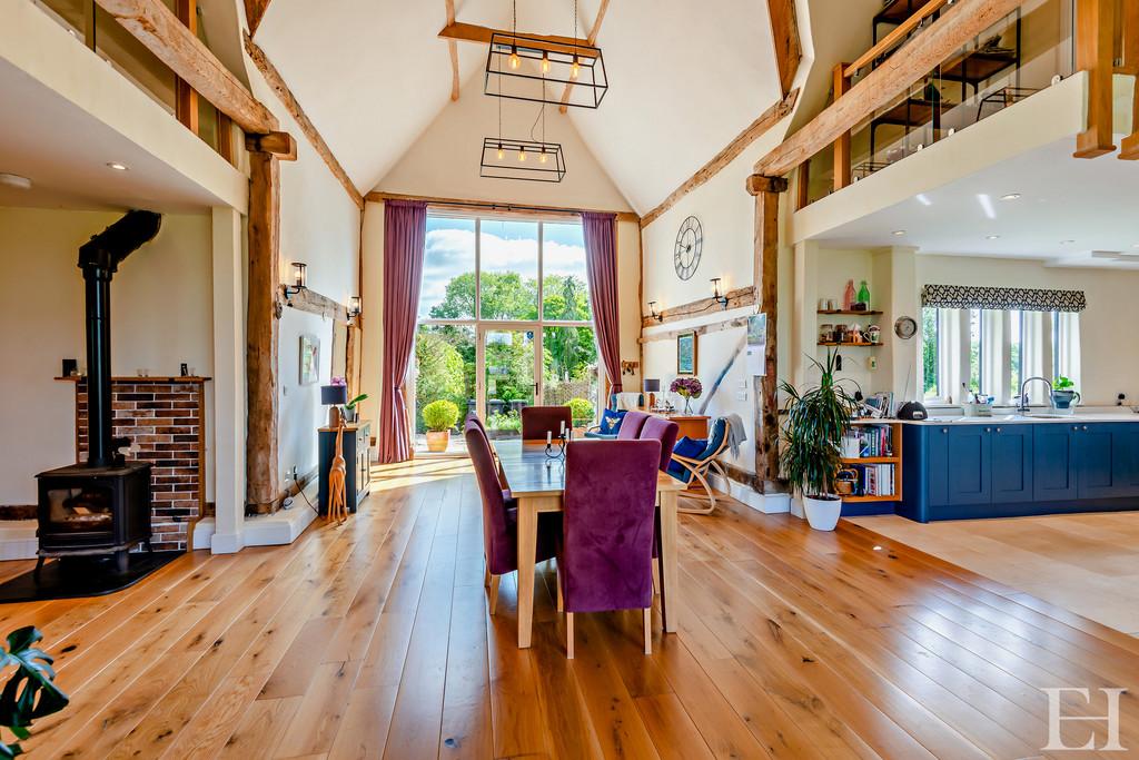 8599573-interior WM08-800
