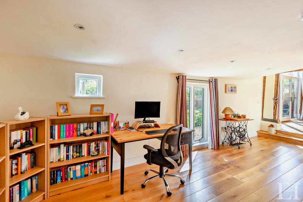 8599573-interior WM22-800