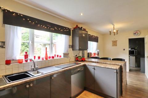 12 Stubbs Close, Salford, M7 3BD