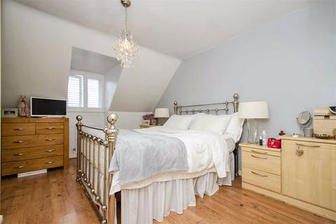 8 Marlpit Rise, Sutton Coldfield, B75 5LU