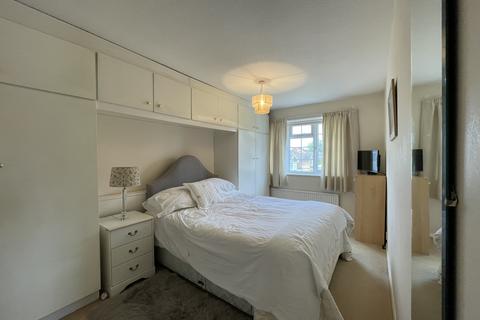 2 bedroom maisonette to rent, Avondale, Maidenhead