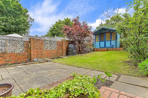 3 bedroom end of terrace house for sale, Holmesdale Road, North Holmwood, Dorking, Surrey