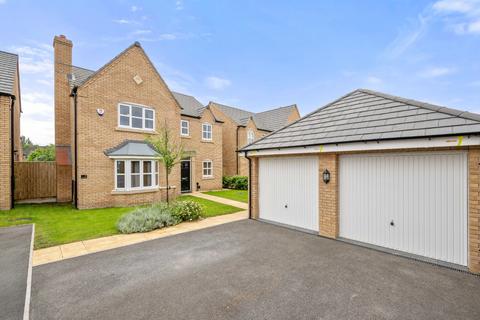 4 bedroom detached house for sale, Tunnicliffe Close, Leicester LE2