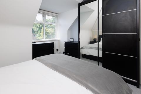 2 bedroom flat to rent, Beechey Road, Bournemouth,