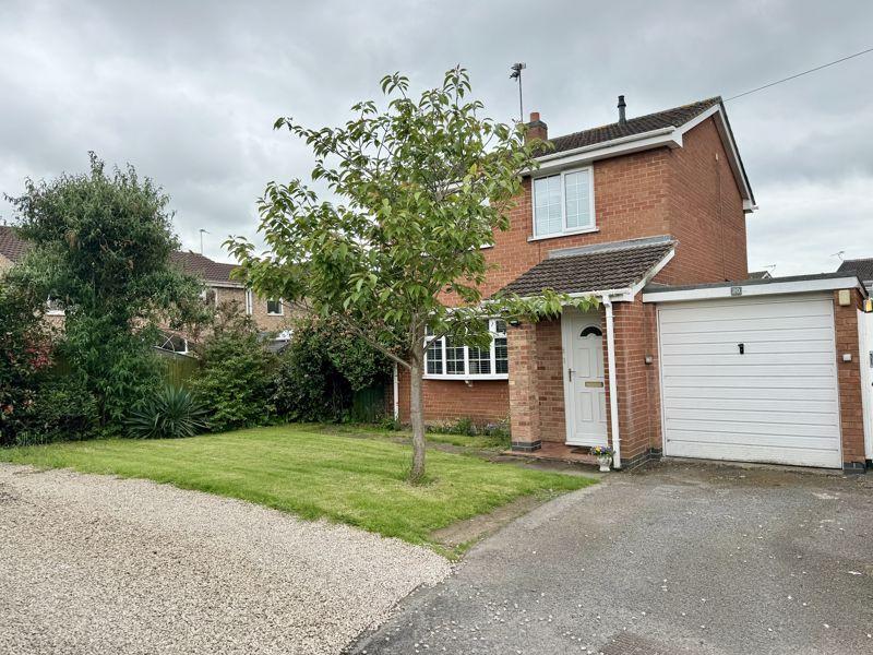 Linden Close, Ibstock LE67 3 bed detached house for sale £255,000