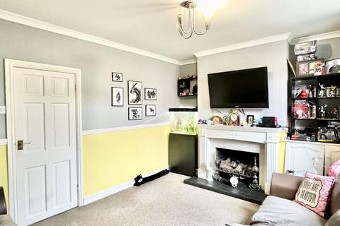 170 Central Road, Hugglescote, Coalville, LE67 2FG