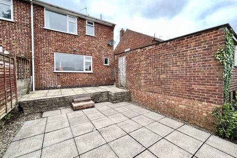 3 bedroom semi-detached house for sale, Oakfield Avenue, Markfield LE67