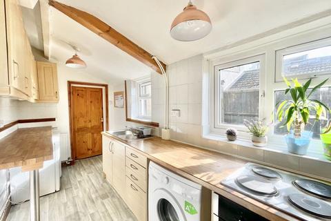 153 Central Road, Hugglescote, Coalville, LE67 2FN