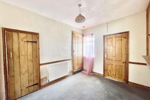 153 Central Road, Hugglescote, Coalville, LE67 2FN