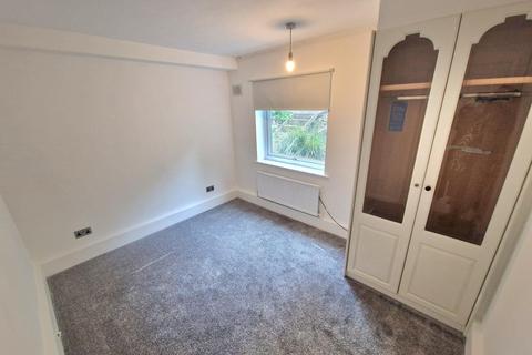 2 bedroom flat for sale, 2 Balaclava House, 62 Queen Victoria Road Sheffield S17 4HT