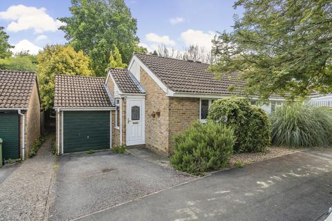 2 bedroom bungalow for sale, Lowden Close, Winchester, Hampshire