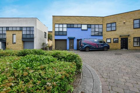 2 bedroom coach house for sale, Courtyard Mews, Greenhithe, Kent, DA9