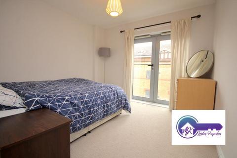 4 bedroom flat to rent, London NW1
