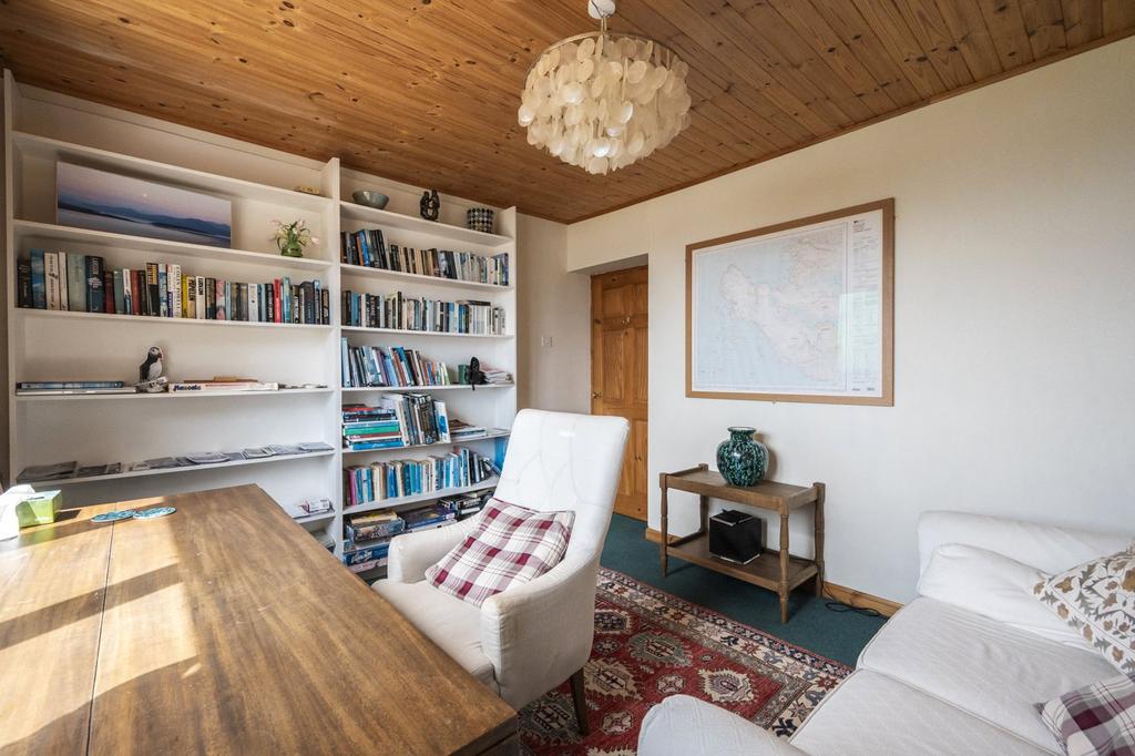 Study/ Bedroom