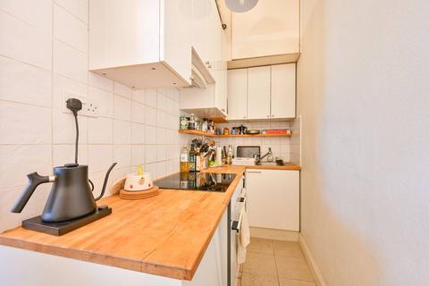 1 bedroom flat for sale, Pinehurst Court, Notting Hill, London, W11