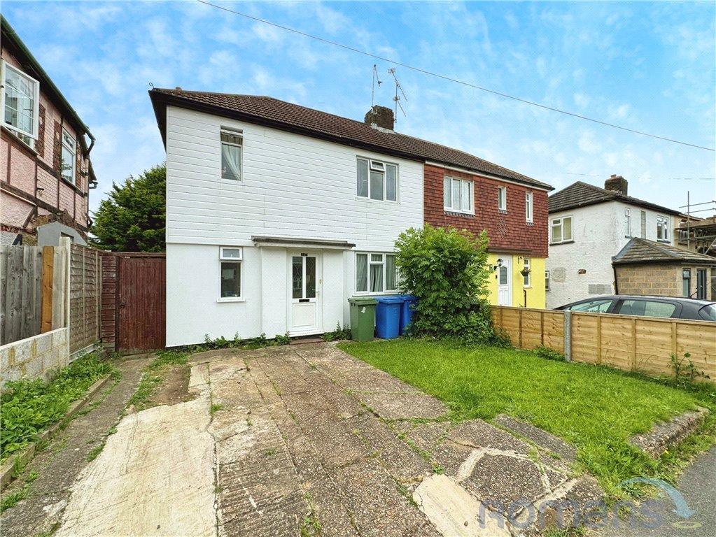 Anglesey Road, Aldershot, Hampshire 3 bed semidetached house for sale