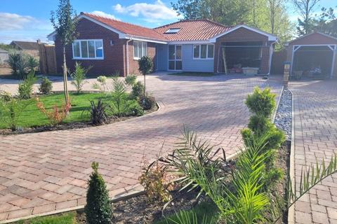 3 bedroom detached bungalow for sale, Chapel Lane, Wicken CB7