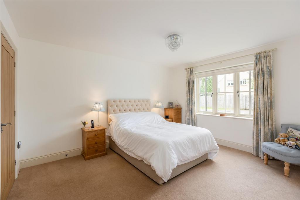 The Sidings Bedroom 1-1.jpg