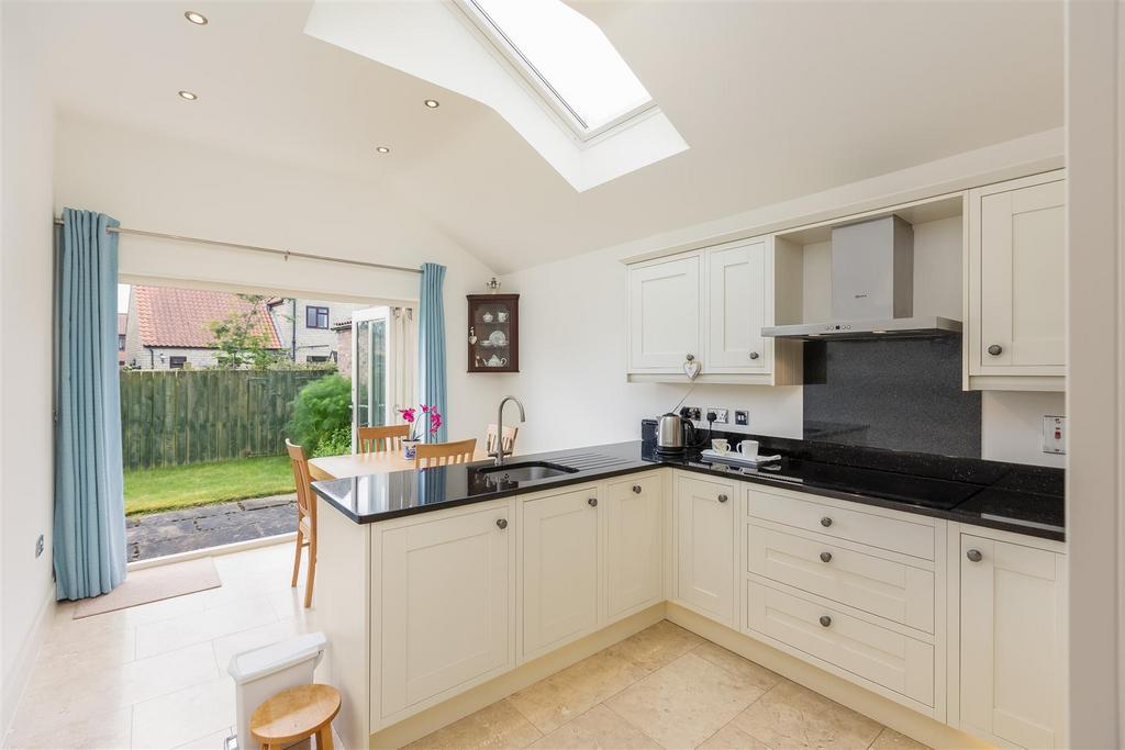 The Sidings 1 Kitchen Dining Room-1.jpg