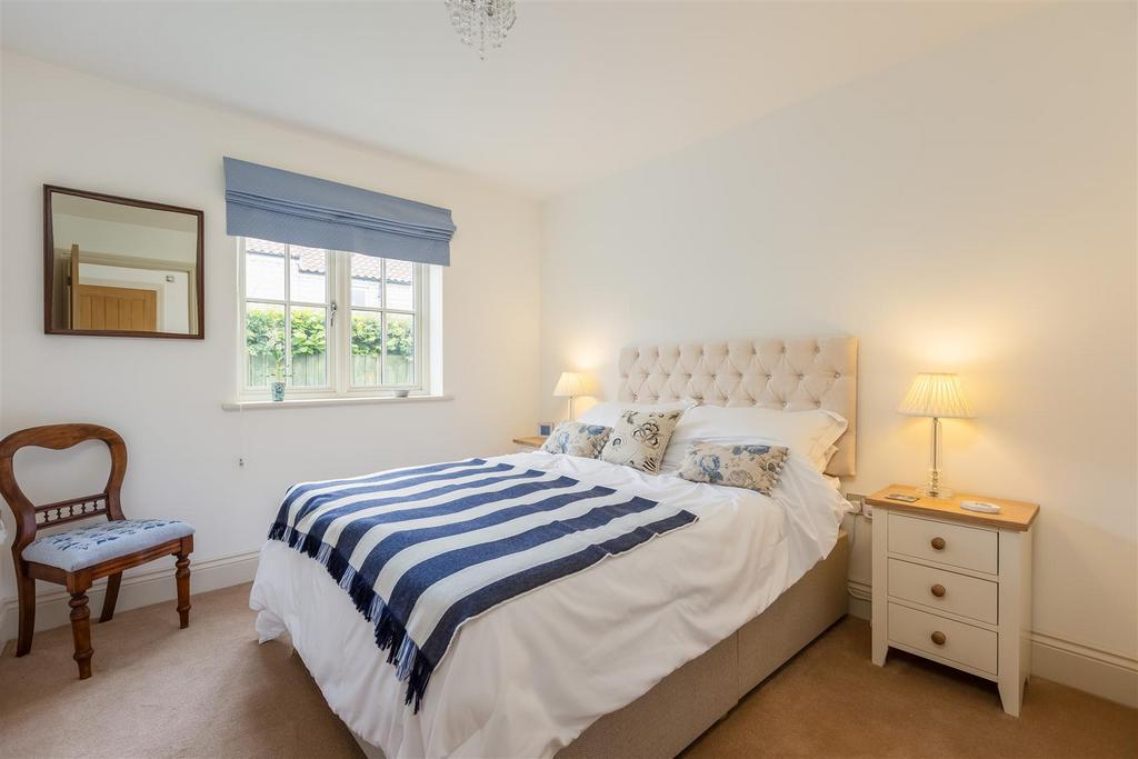The Sidings Bedroom 2-1.jpg