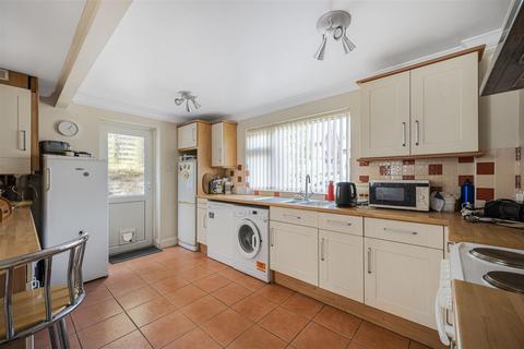 3 bedroom semi-detached house for sale, Gibbon Road, Newhaven