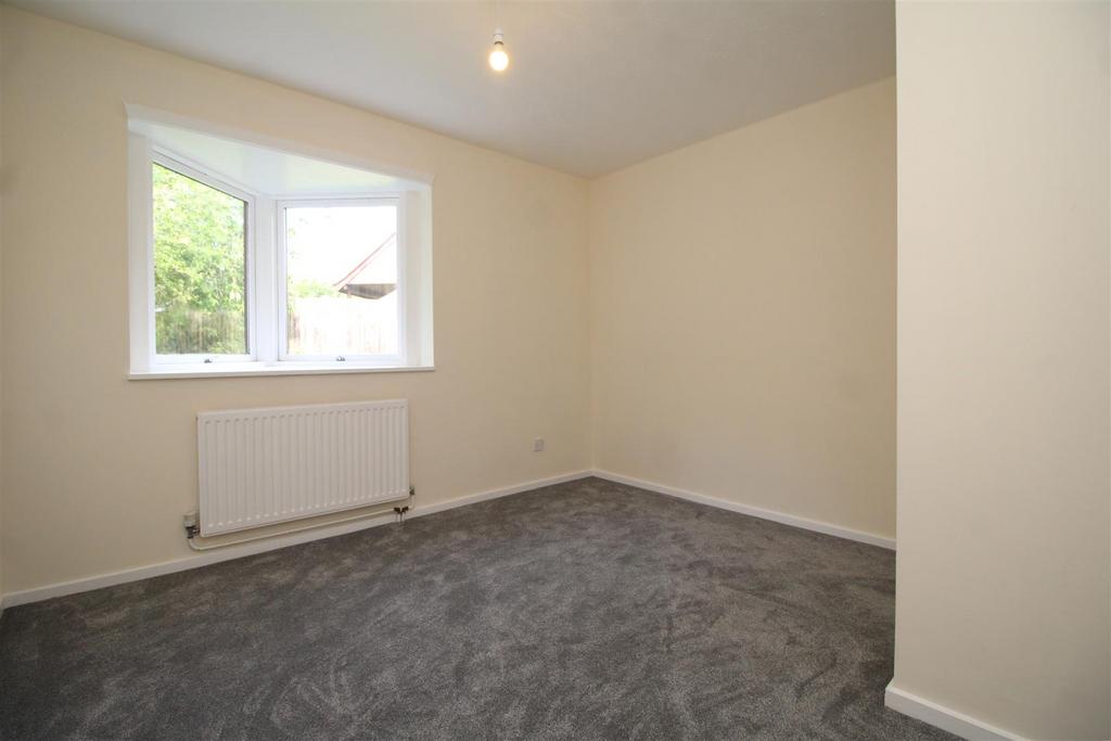 Bedroom 1 1 .JPG