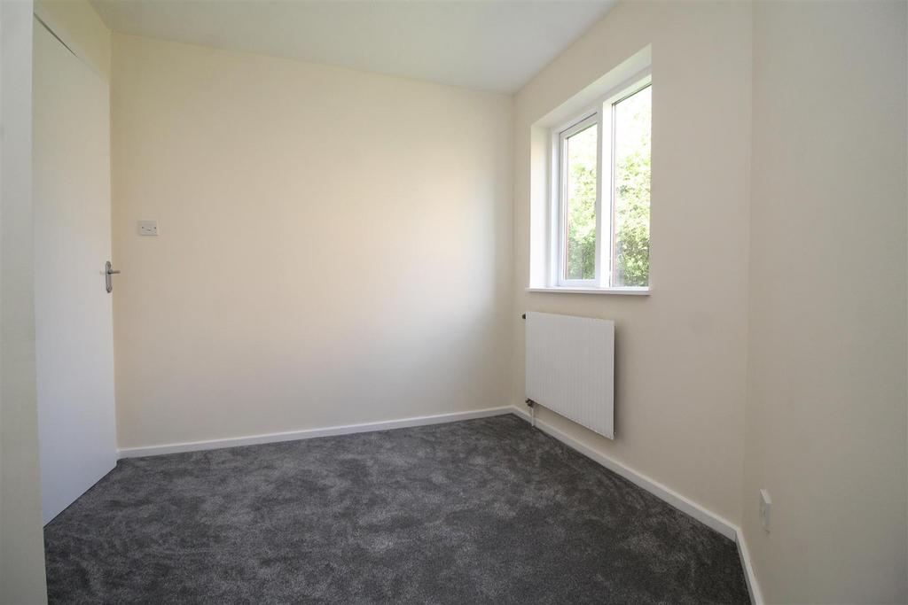 Bedroom 2.JPG