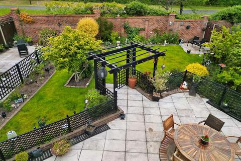 15 Berkeley Gardens, Lowestoft, NR32 4UF