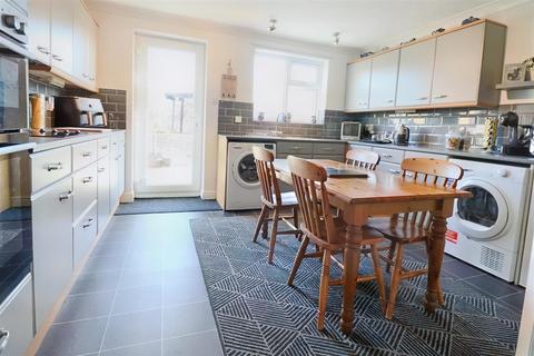 15 Berkeley Gardens, Lowestoft, NR32 4UF
