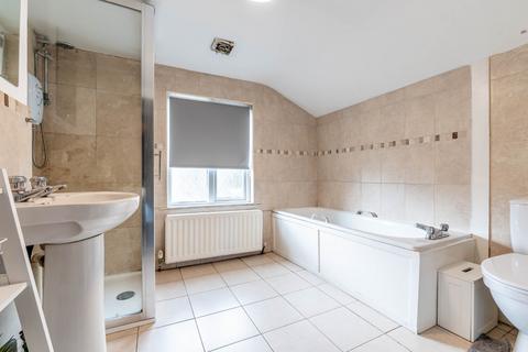 7 Northgates, Wetherby, LS22 6NX