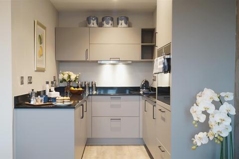 1 bedroom apartment to rent, Battersea Park Road, London SW11