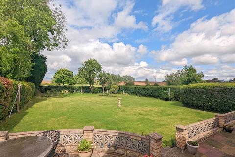 2 bedroom detached bungalow for sale, Strensham Road, Upton-Upon-Severn, Worcester