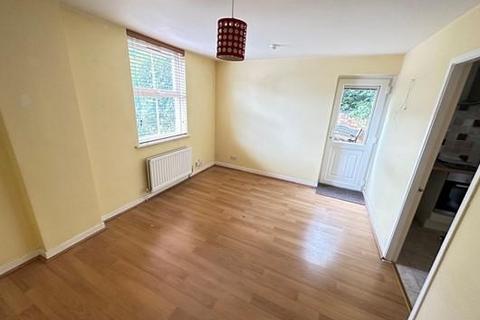 2 bedroom apartment for sale, Broad Street, Warwick