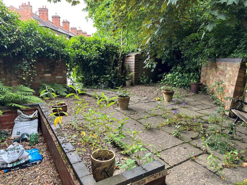 Private walled garden