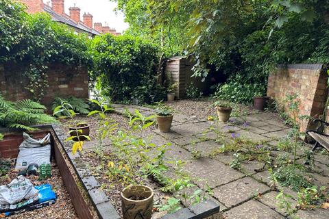 40 Broad Street, Warwick, CV34 4LT