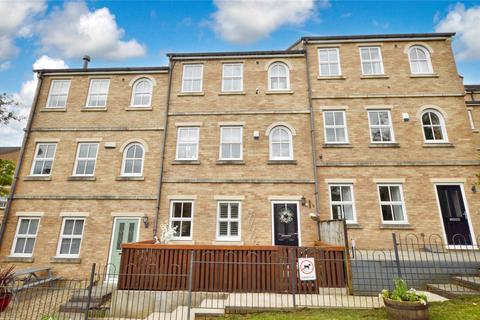 4 bedroom terraced house for sale, Lawson Court, Farsley, Leeds