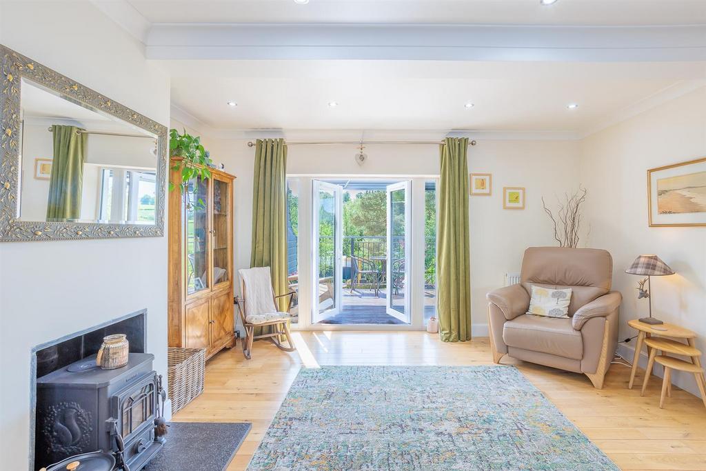 Dunkeld Road, Bankfoot, Perth 3 bed detached house for sale £307,500