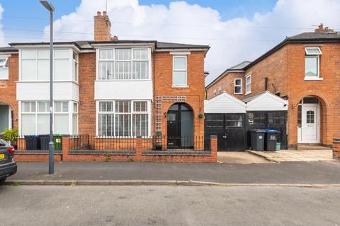 4 bedroom semi-detached house for sale, Wathen Road, Leamington Spa