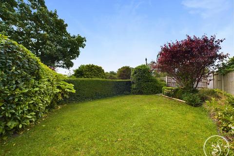 3 bedroom semi-detached house for sale, Jean Avenue, Leeds