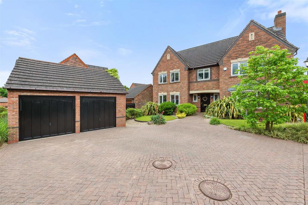 Whitchurch Lane, Shirley, Solihull 5 bed detached house for sale £825,000