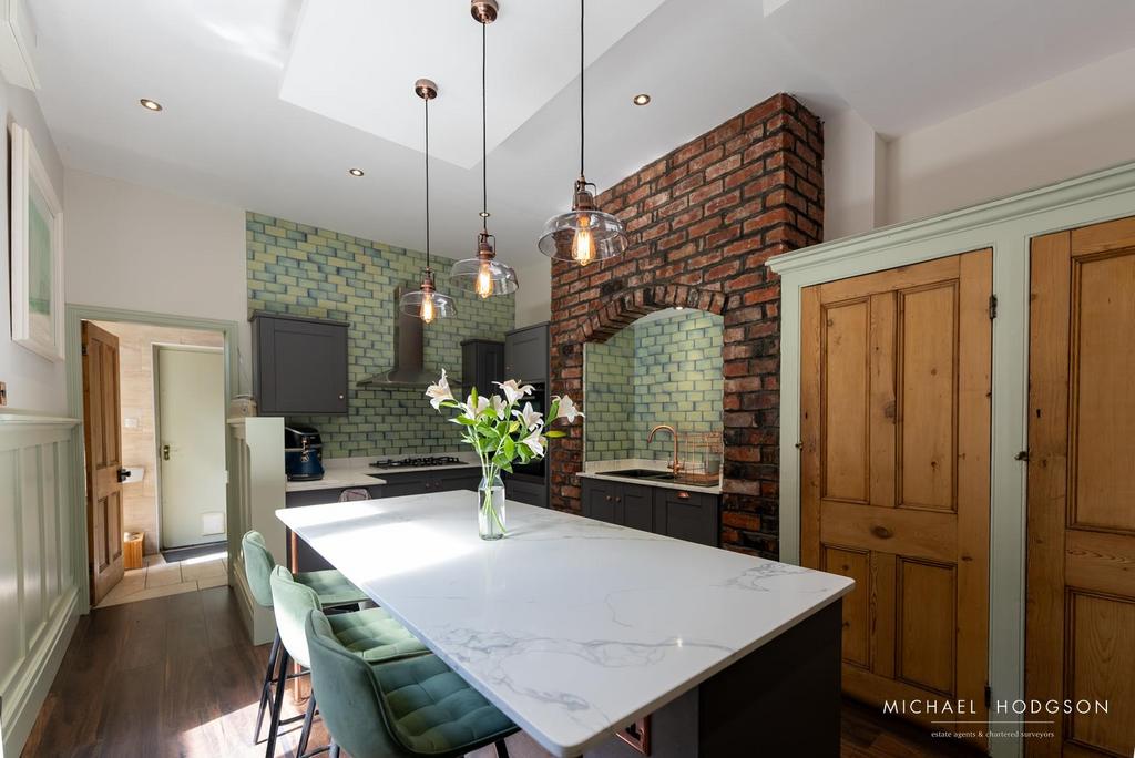 Kitchen / Breakfast Room