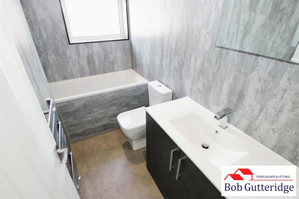 First floor family bathroom