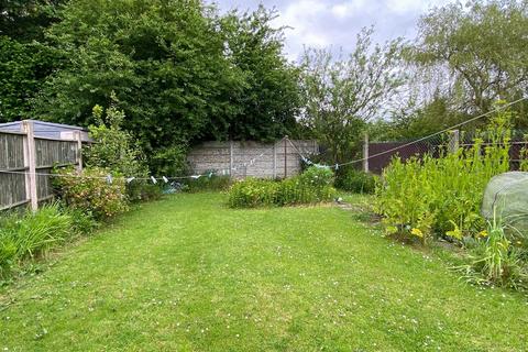 84 Birches Barn Road, Wolverhampton, WV3 7BG