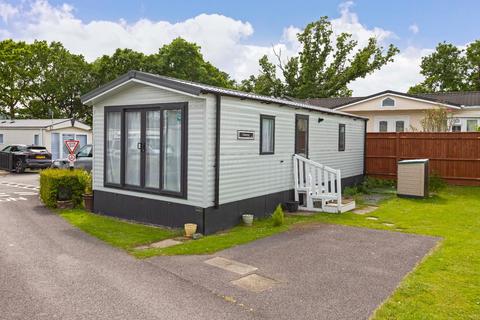 2 bedroom park home for sale, Downsview Park, Woodmancote