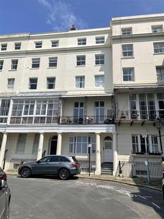 3 bedroom house to rent, Marine Square, Brighton